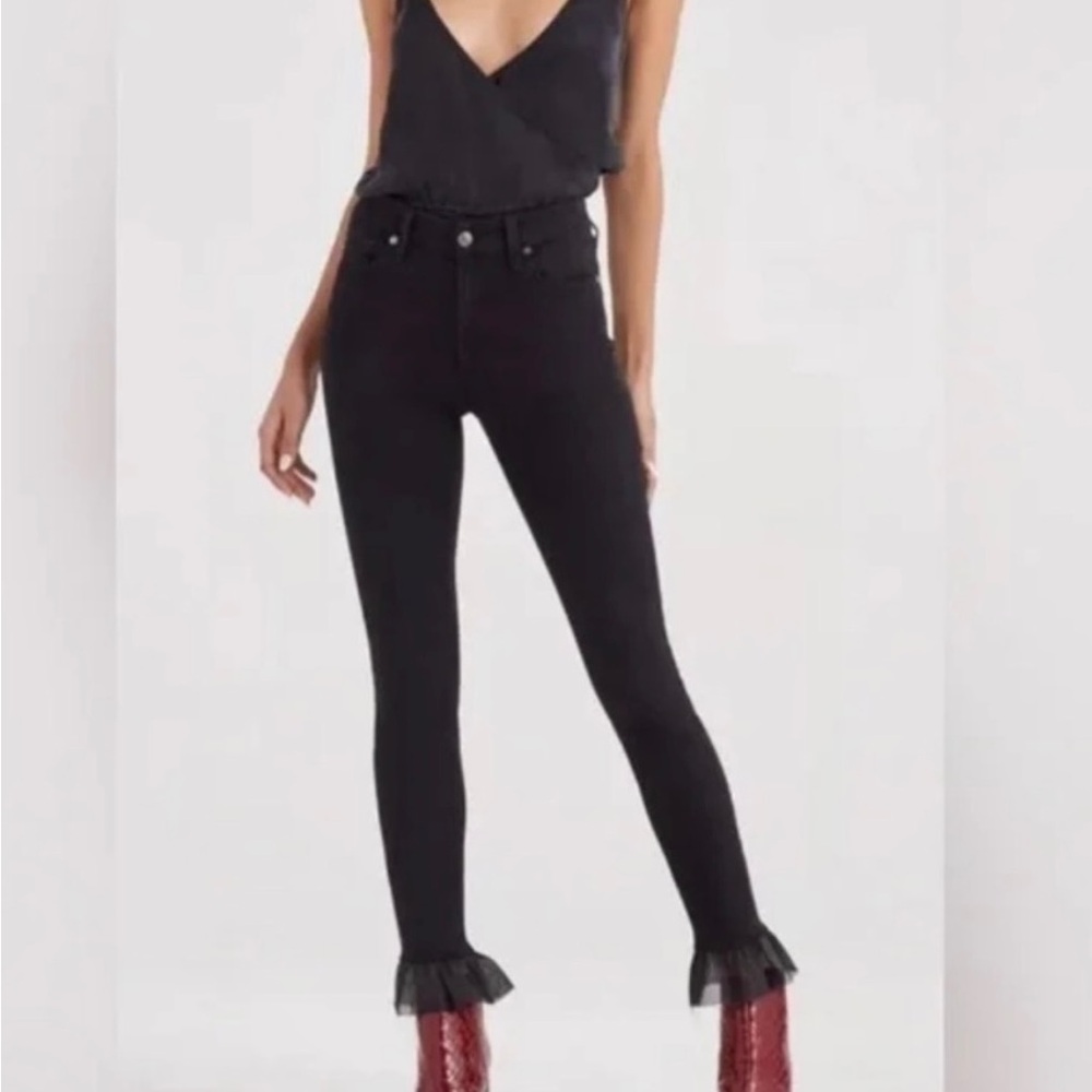 NWOT Black Ruffle Hem Skinny Jeans 7 Brand